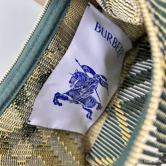 Official FirstBag Ru Bag Chain Peg Micro Burberry 0606